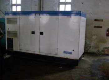 济水街道康明斯150kw大型柴油二手发电机组